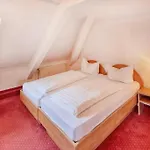 Restaurant Mathildenhof 3* Пульхайм